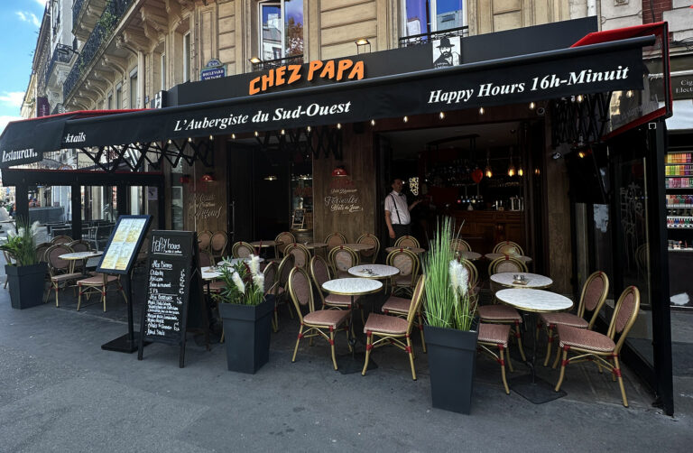 Chez papa Voltaire